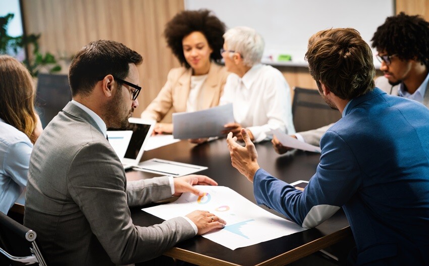 How to Conduct Successful Business Meetings