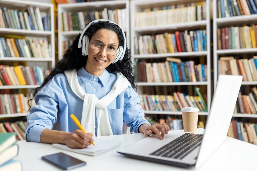 Staying Engaged in TUT's Virtual Classrooms: Active Participation Tips